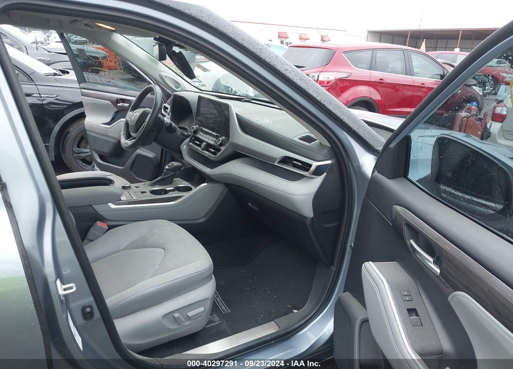 2022 TOYOTA HIGHLANDER PLATINUM VIN: 5TDFZRBH4NS239689