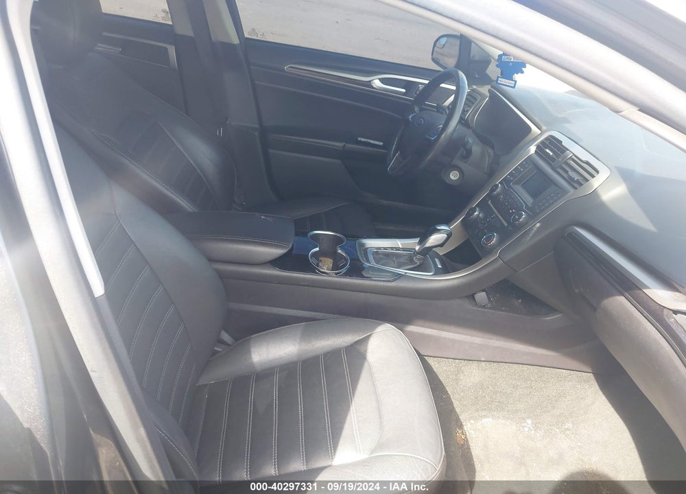 2016 FORD FUSION SE VIN: 1FA6P0HD9G5100484