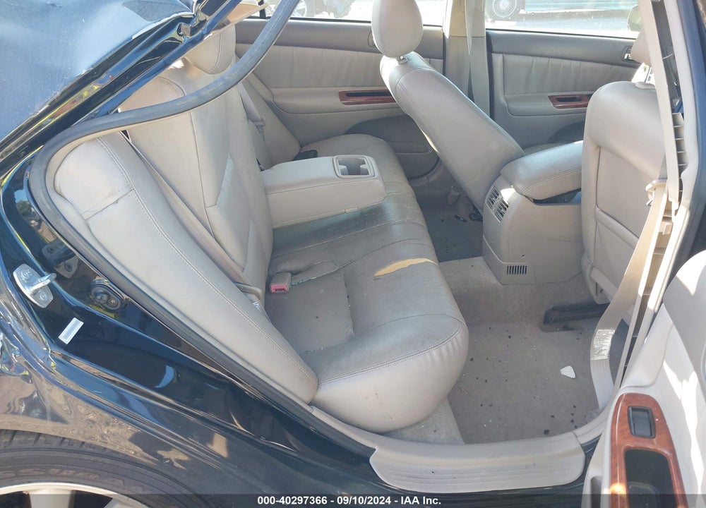 2003 TOYOTA CAMRY XLE V6 VIN: 4T1BF32K33U057695