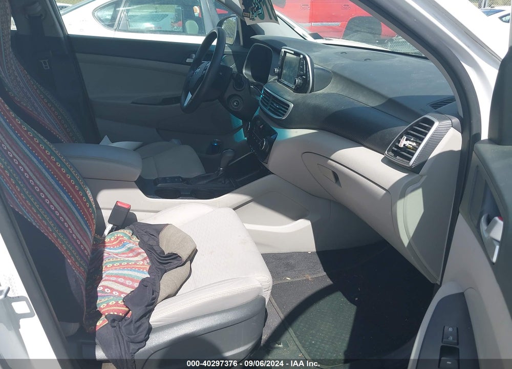 2019 HYUNDAI TUCSON SE VIN: KM8J2CA47KU900757