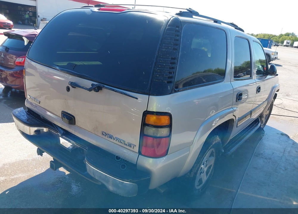 2004 CHEVROLET TAHOE LS VIN: 1GNEC13Z74R252401
