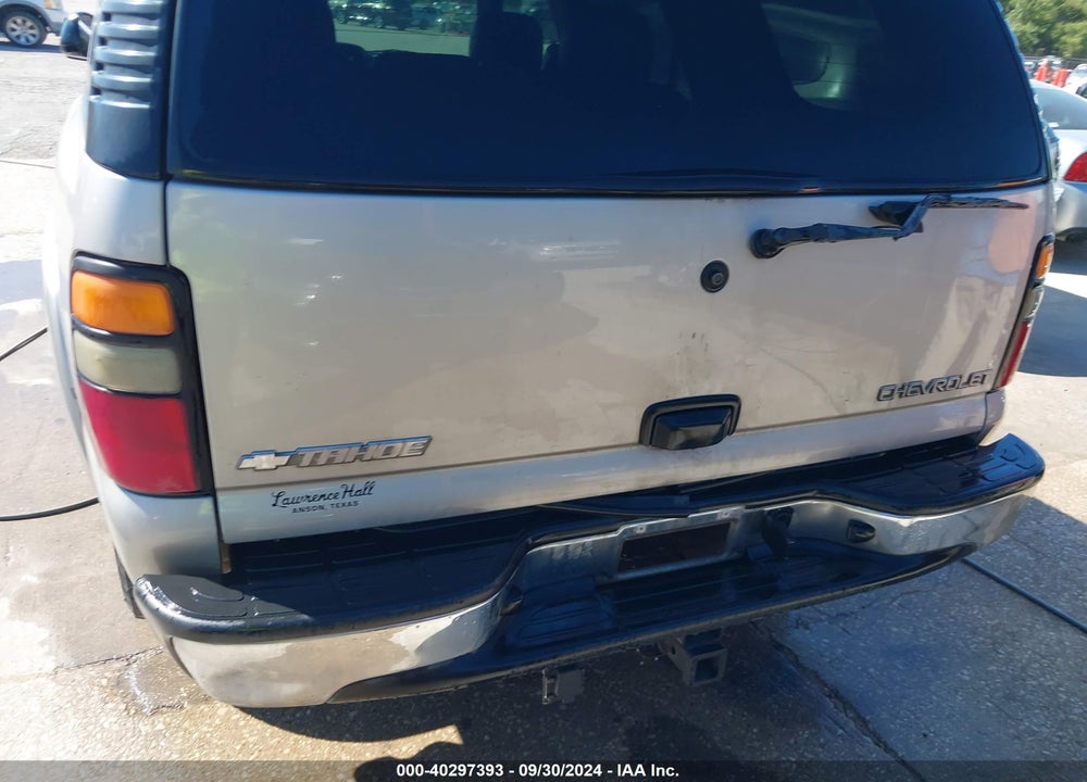 2004 CHEVROLET TAHOE LS VIN: 1GNEC13Z74R252401