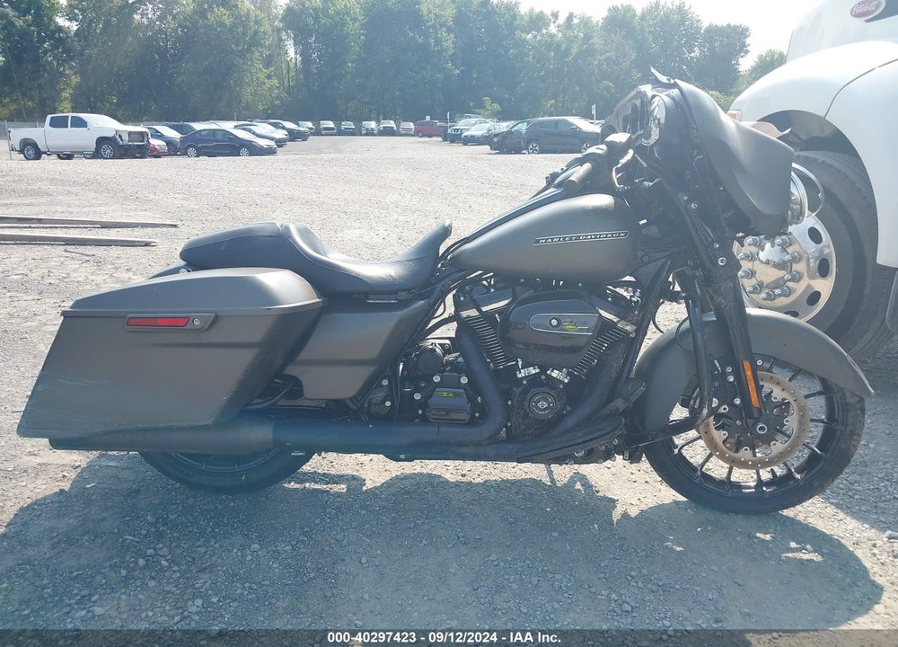 2019 HARLEY-DAVIDSON FLHXS VIN: 1HD1KRP11KB610075