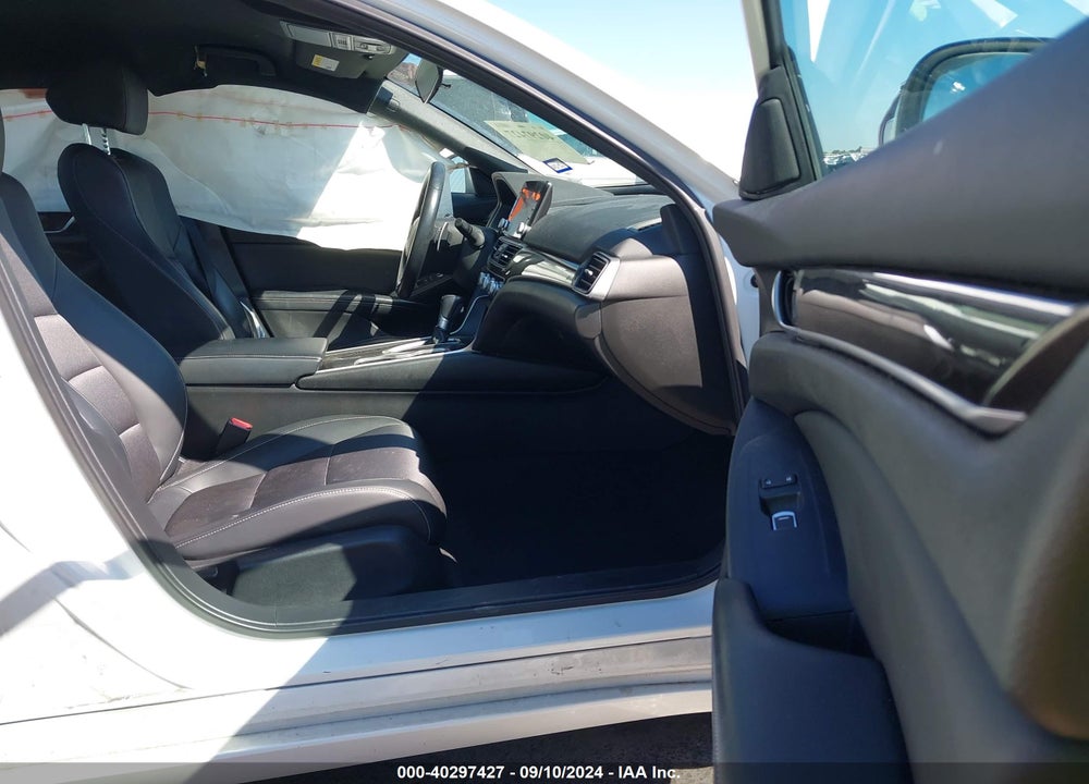 2018 HONDA ACCORD SPORT VIN: 1HGCV1F3XJA072035