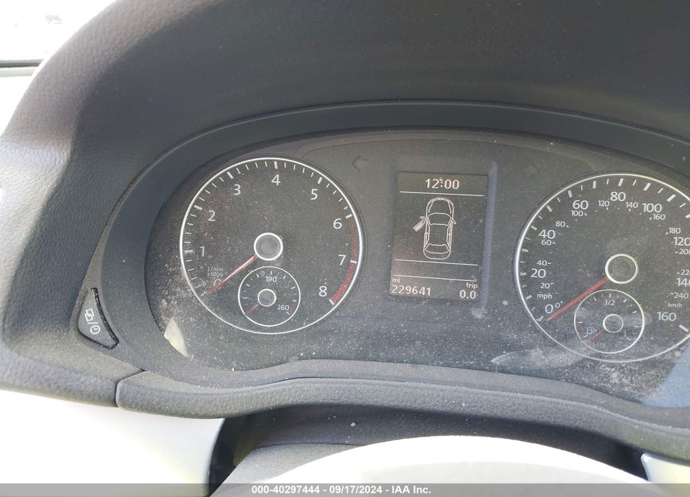 2013 VOLKSWAGEN PASSAT 2.5L SE VIN: 1VWBP7A37DC016980