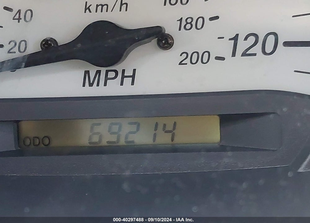 2002 TOYOTA ECHO VIN: JTDAT123X20228356
