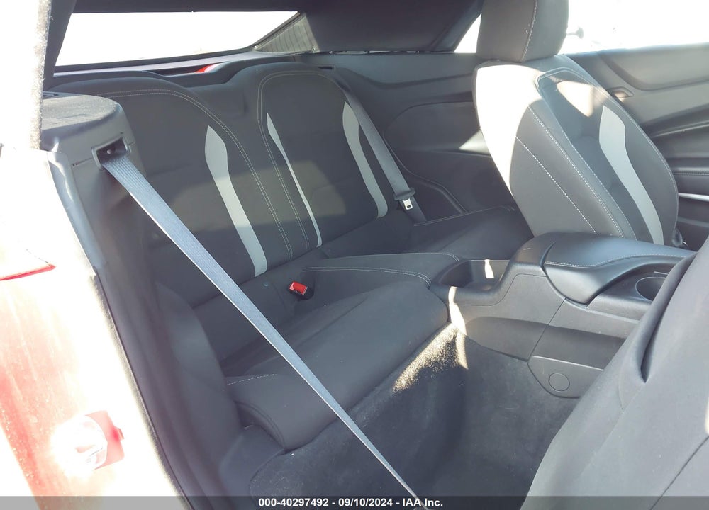 2018 CHEVROLET CAMARO 1LT VIN: 1G1FB3DS1J0176664