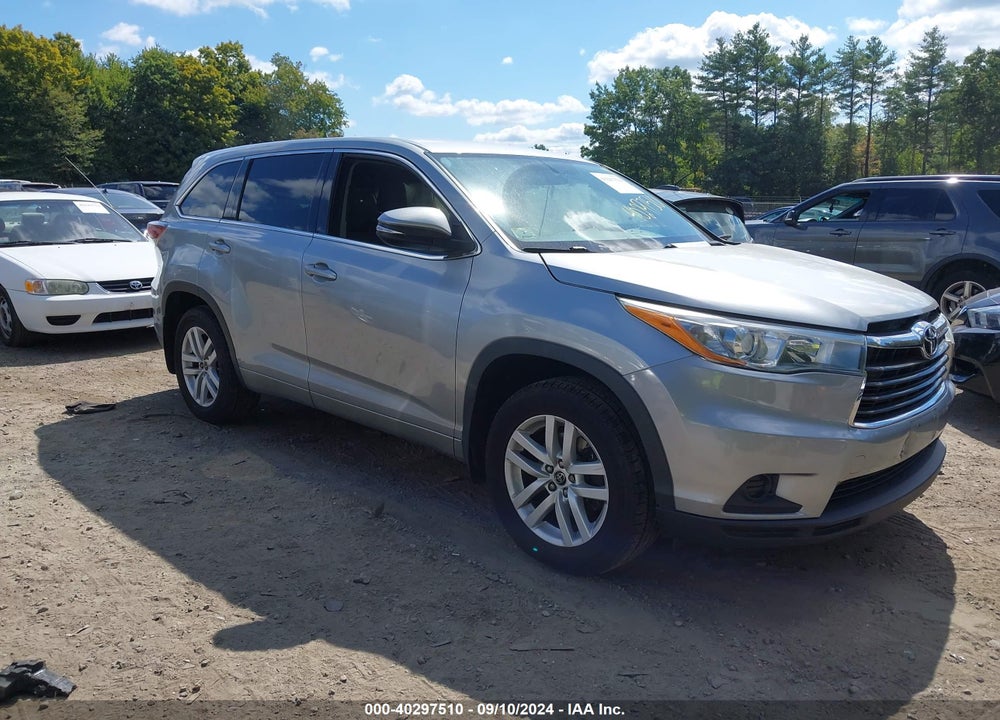 2016 TOYOTA HIGHLANDER LE V6 VIN: 5TDBKRFH4GS247470
