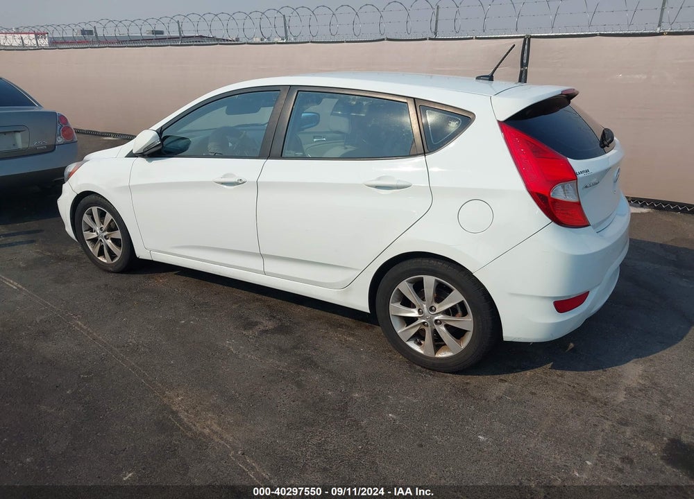 2013 HYUNDAI ACCENT SE VIN: KMHCU5AE9DU065318