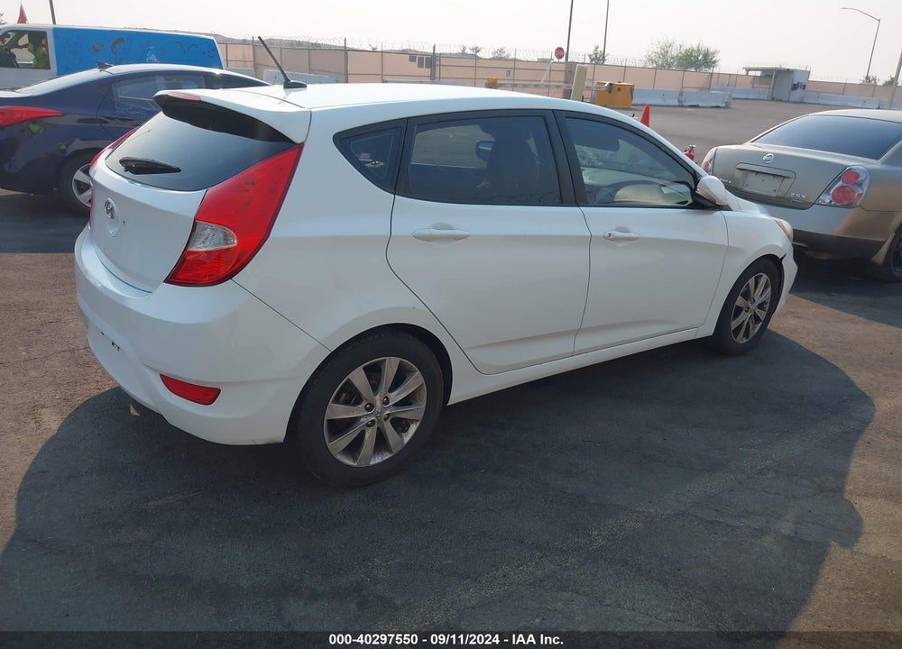 2013 HYUNDAI ACCENT SE VIN: KMHCU5AE9DU065318