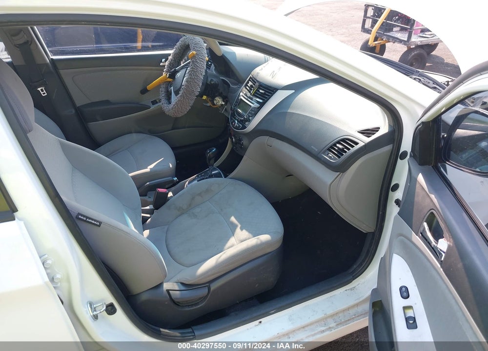 2013 HYUNDAI ACCENT SE VIN: KMHCU5AE9DU065318