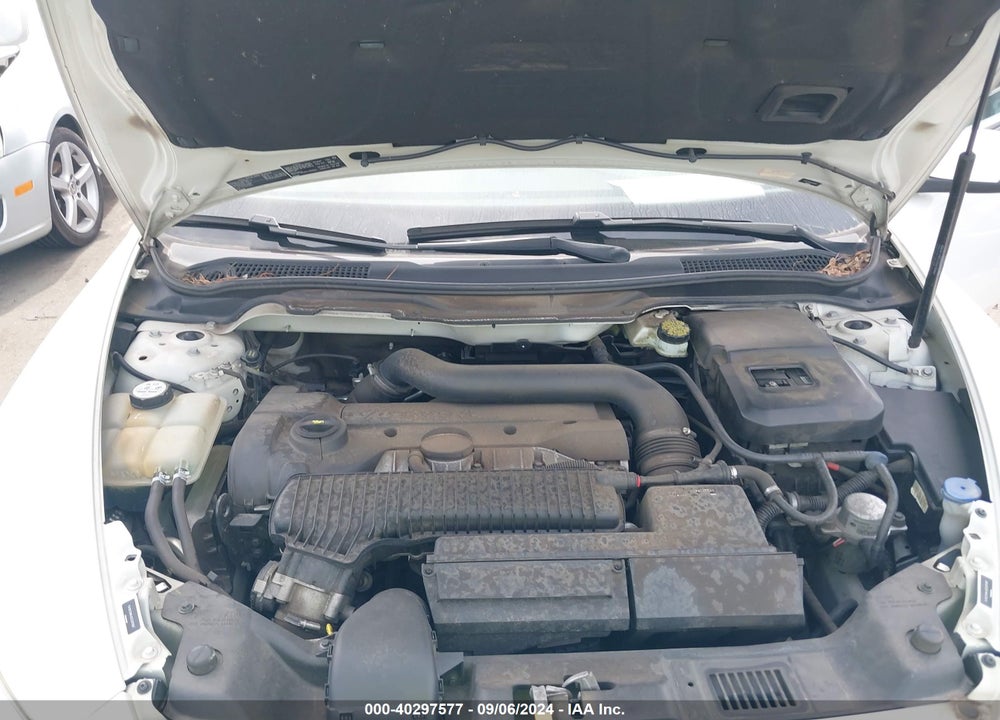 2013 VOLVO C30 T5 VIN: YV1672MK4D2307687