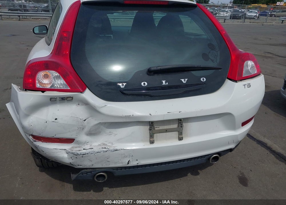 2013 VOLVO C30 T5 VIN: YV1672MK4D2307687