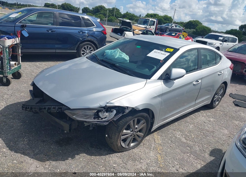 2017 HYUNDAI ELANTRA SE VIN: 5NPD84LF8HH061175