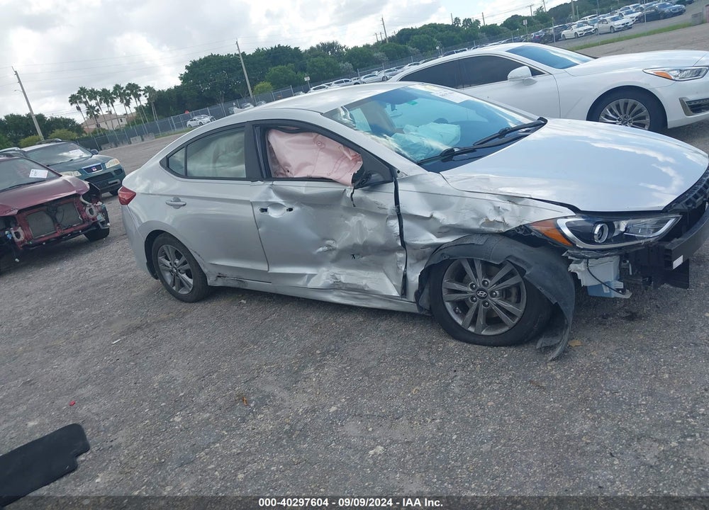 2017 HYUNDAI ELANTRA SE VIN: 5NPD84LF8HH061175