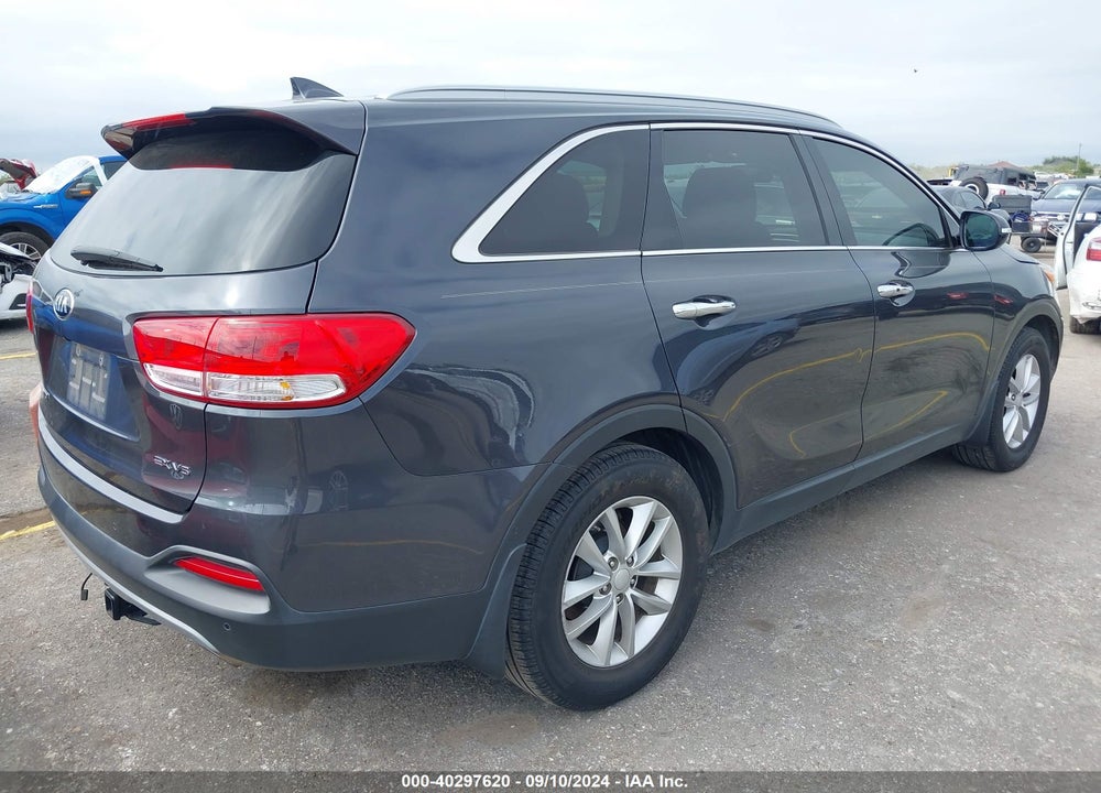 2017 KIA SORENTO 3.3L EX VIN: 5XYPH4A50HG321602