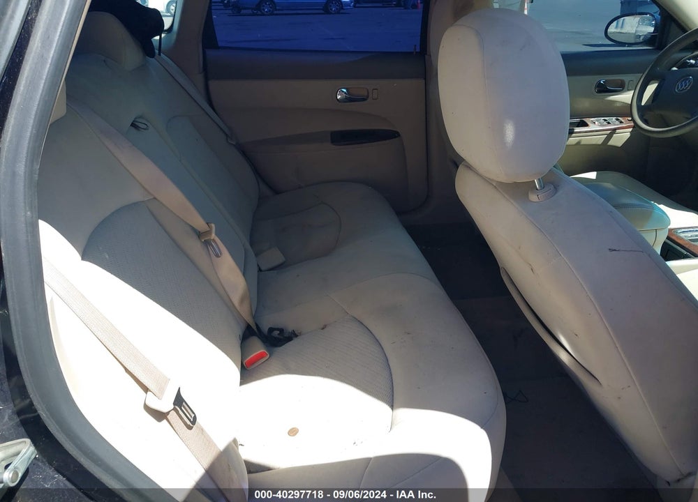 2007 BUICK LACROSSE CX VIN: 2G4WC582071235075