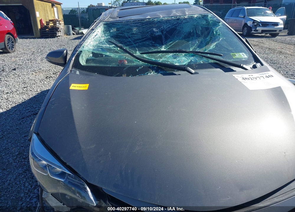 2018 TOYOTA COROLLA SE VIN: 2T1BURHE6JC093275
