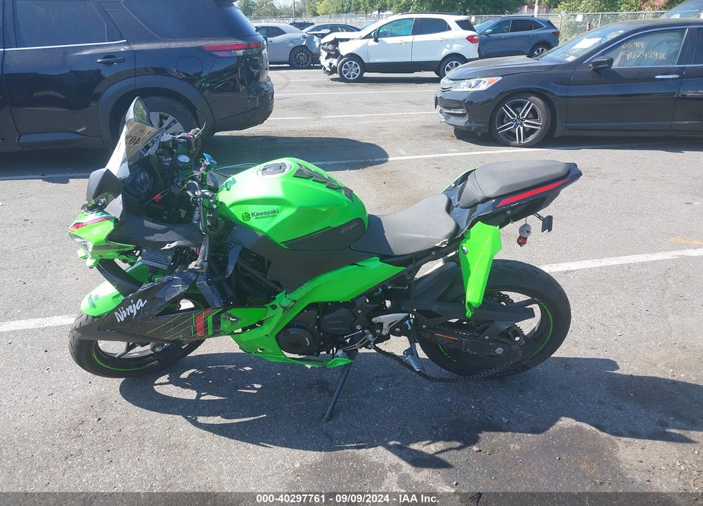 2023 KAWASAKI EX400 VIN: JKAEXKH10PDAN7843