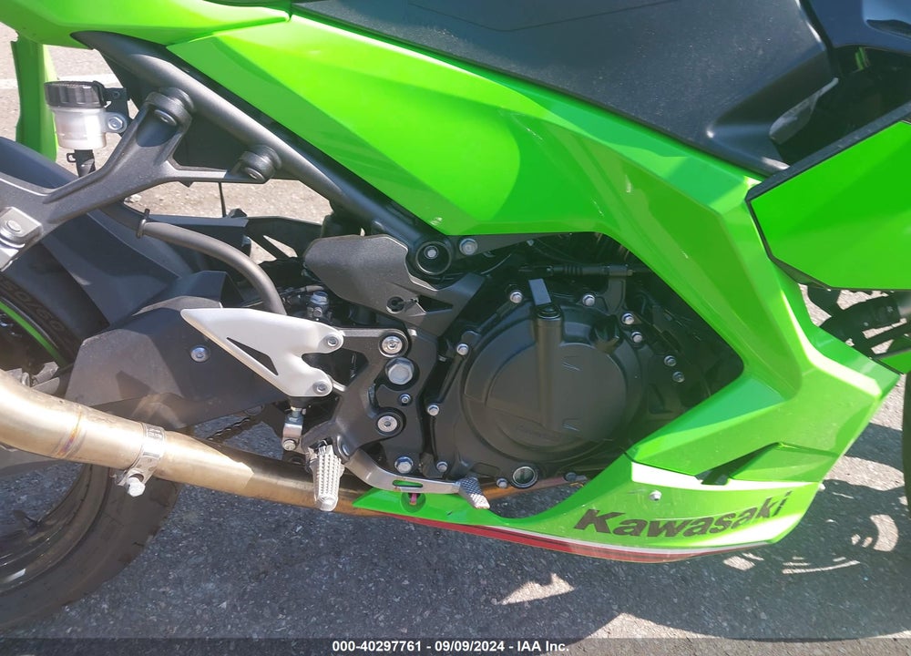 2023 KAWASAKI EX400 VIN: JKAEXKH10PDAN7843