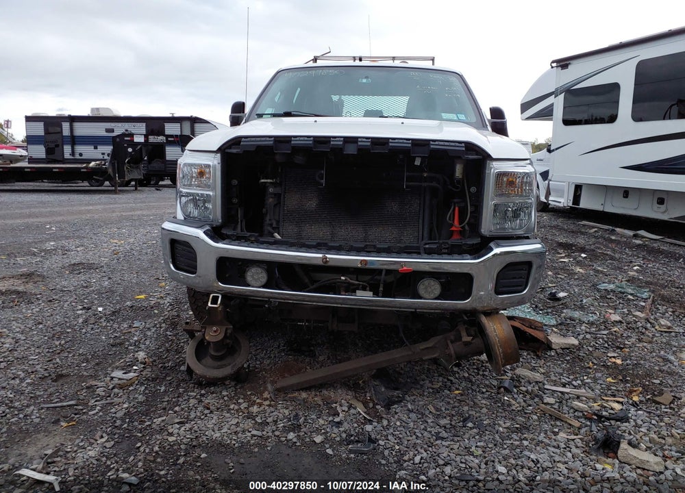 2011 FORD F-350 XL VIN: 1FD7W3B60BEB70263