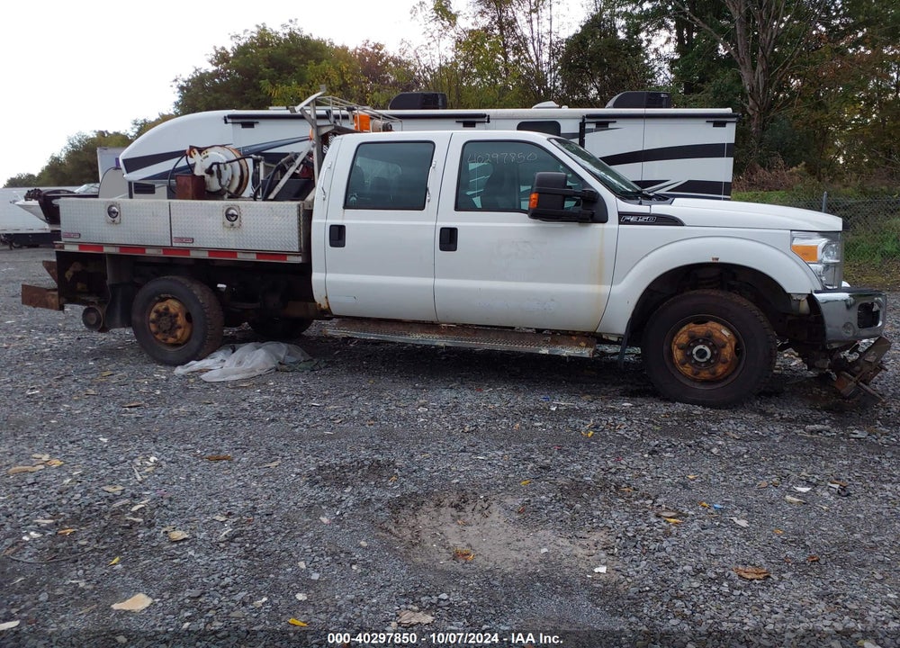 2011 FORD F-350 XL VIN: 1FD7W3B60BEB70263