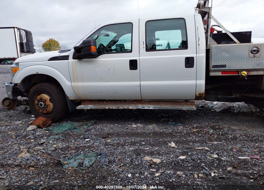 2011 FORD F-350 XL VIN: 1FD7W3B60BEB70263