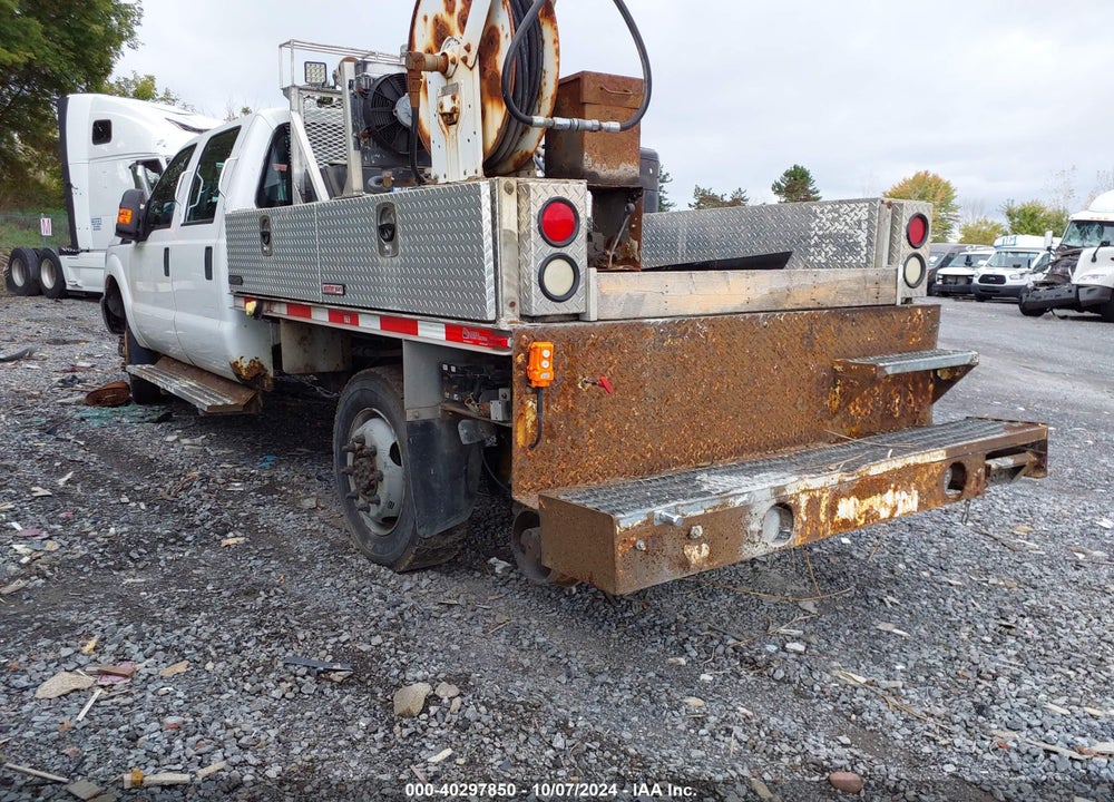 2011 FORD F-350 XL VIN: 1FD7W3B60BEB70263