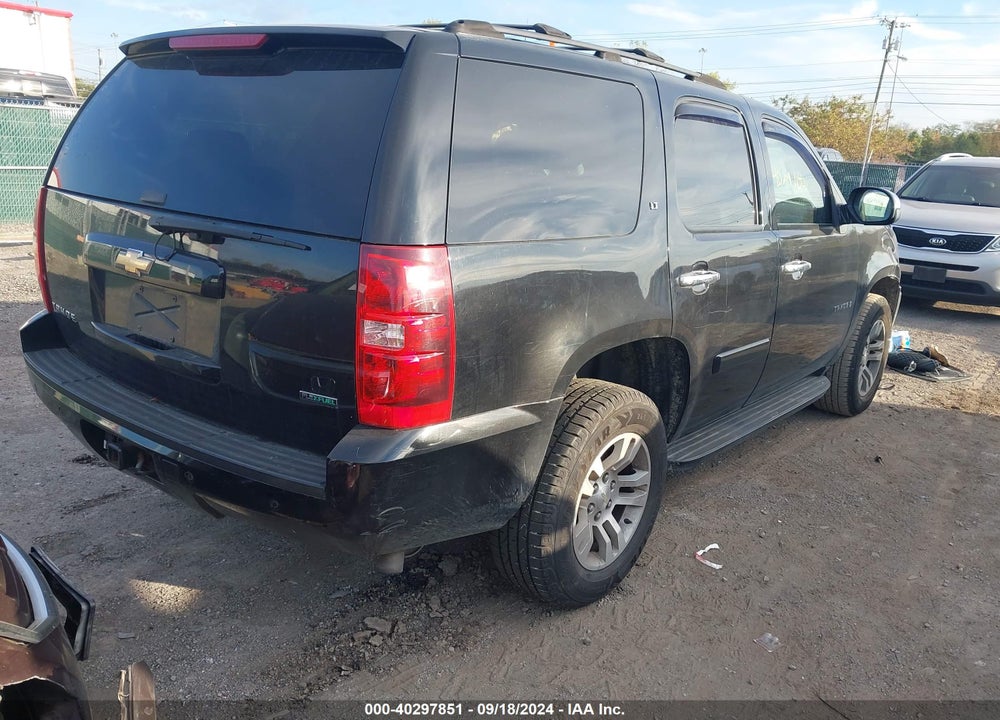 2007 CHEVROLET TAHOE LT VIN: 1GNFK13077J269288