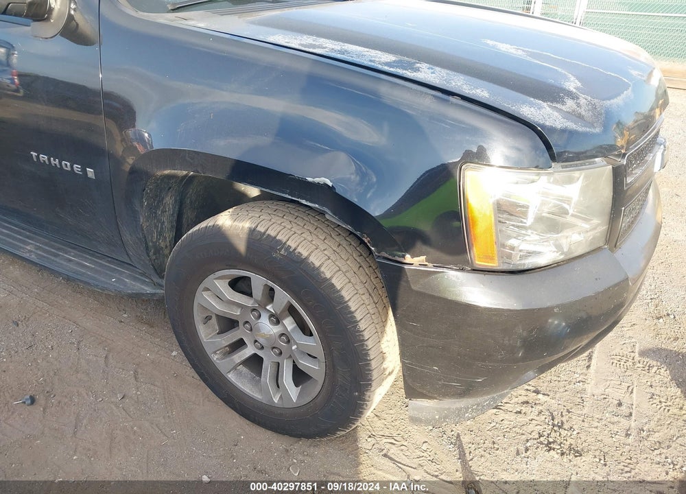 2007 CHEVROLET TAHOE LT VIN: 1GNFK13077J269288