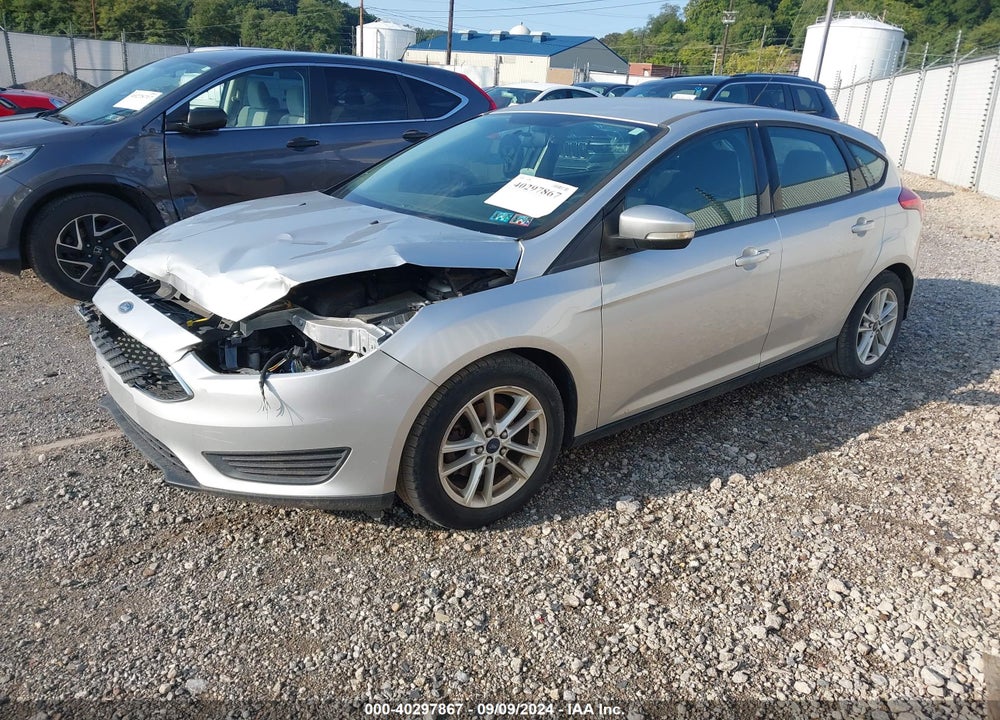 2015 FORD FOCUS SE VIN: 1FADP3K29FL383348