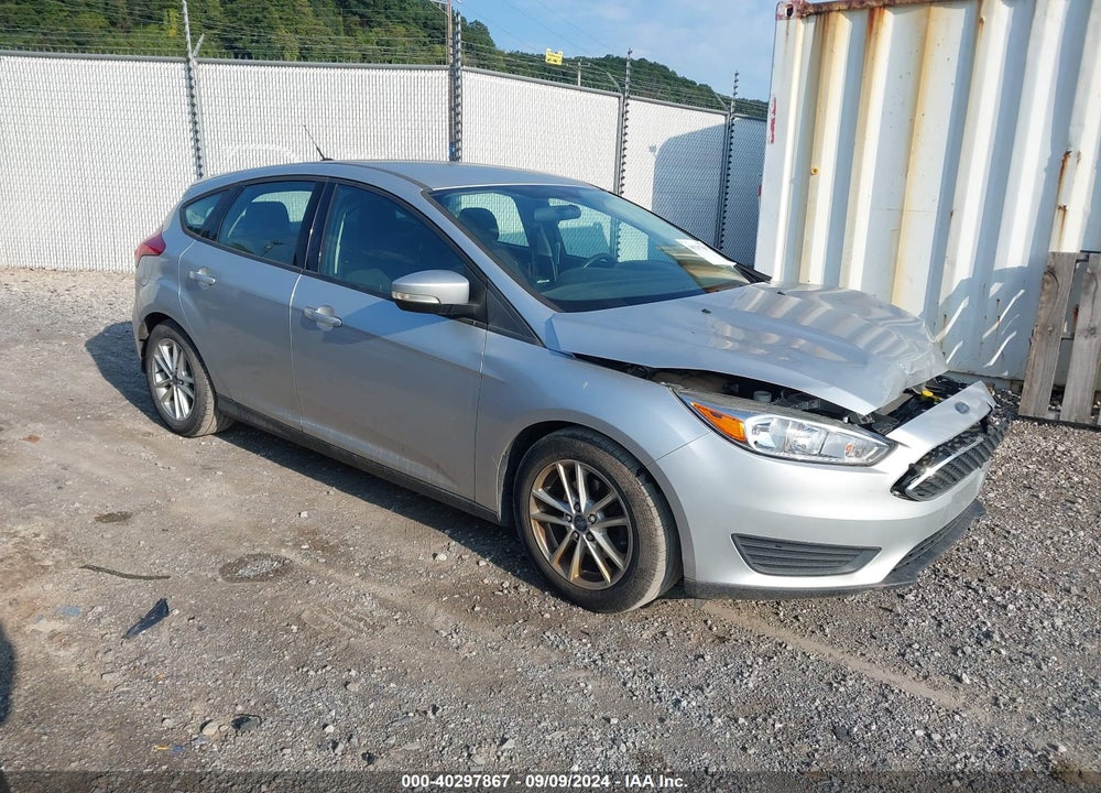 2015 FORD FOCUS SE VIN: 1FADP3K29FL383348