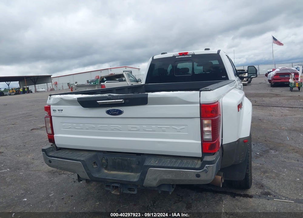 2022 FORD F-350 LARIAT VIN: 1FT8W3DT0NEC56544