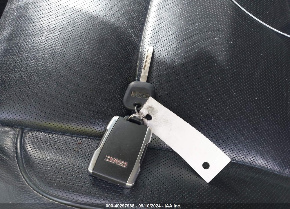 2018 GMC SIERRA 1500 SLT VIN: 3GTU2NEC9JG459729
