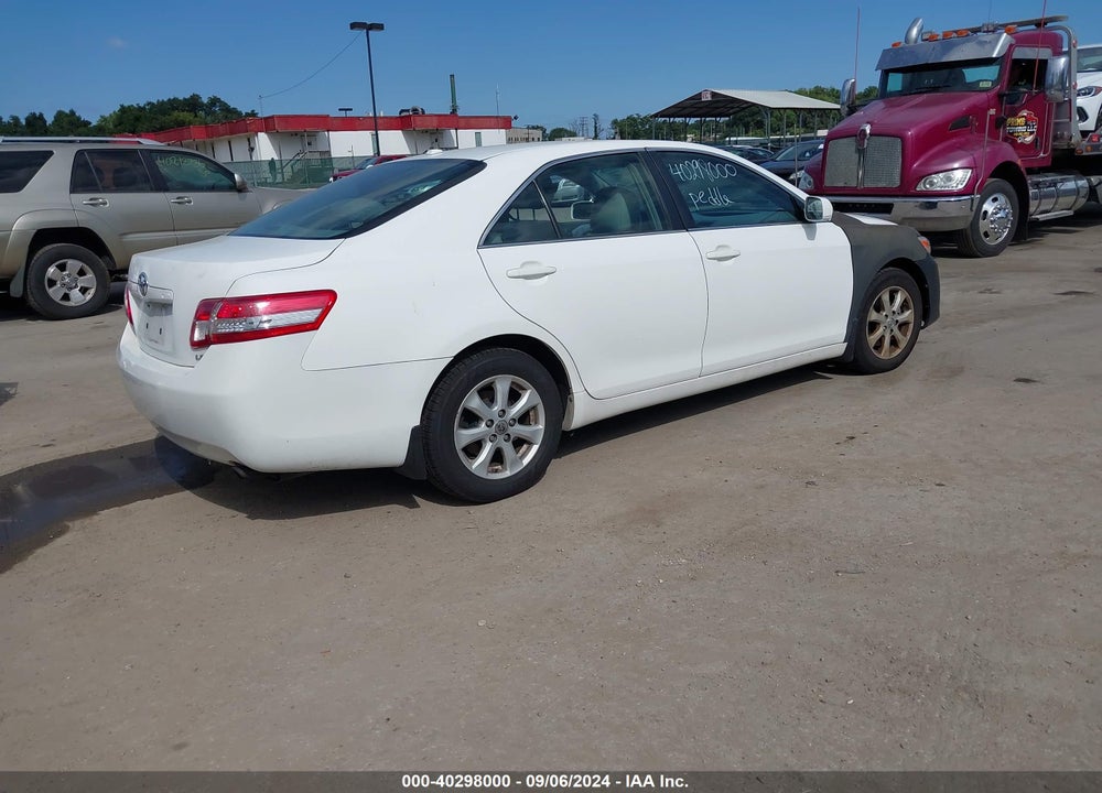 2011 TOYOTA CAMRY LE VIN: 4T1BF3EK4BU582663