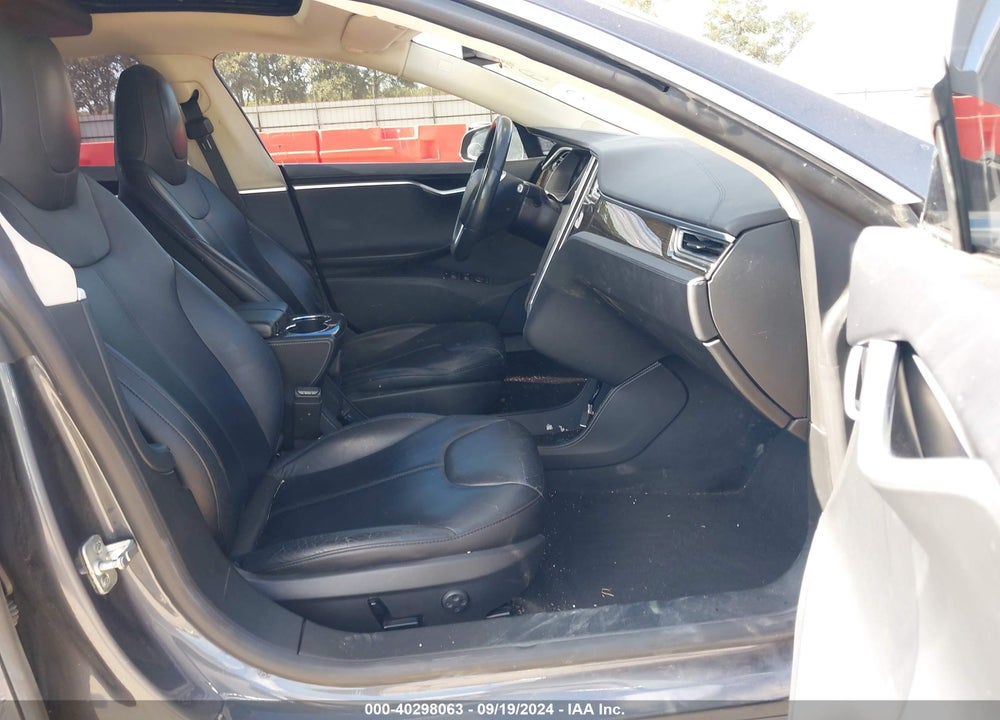 2014 TESLA MODEL S P85 VIN: 5YJSA1H18EFP62509