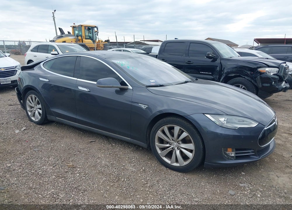 2014 TESLA MODEL S P85 VIN: 5YJSA1H18EFP62509
