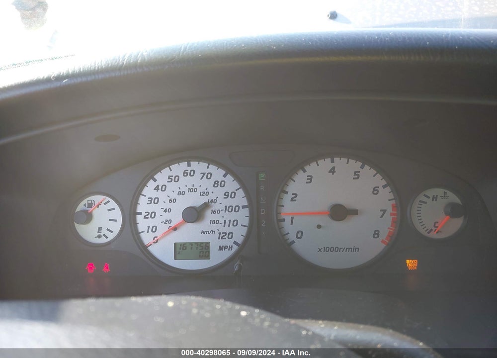 2004 NISSAN PATHFINDER SE VIN: JN8DR09Y34W914122
