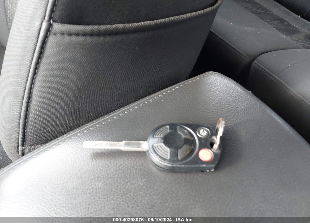 2015 FORD FOCUS SE VIN: 1FADP3K25FL215285