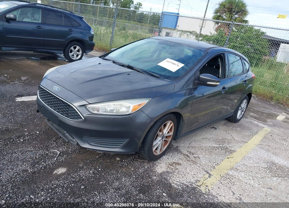 2015 FORD FOCUS SE VIN: 1FADP3K25FL215285