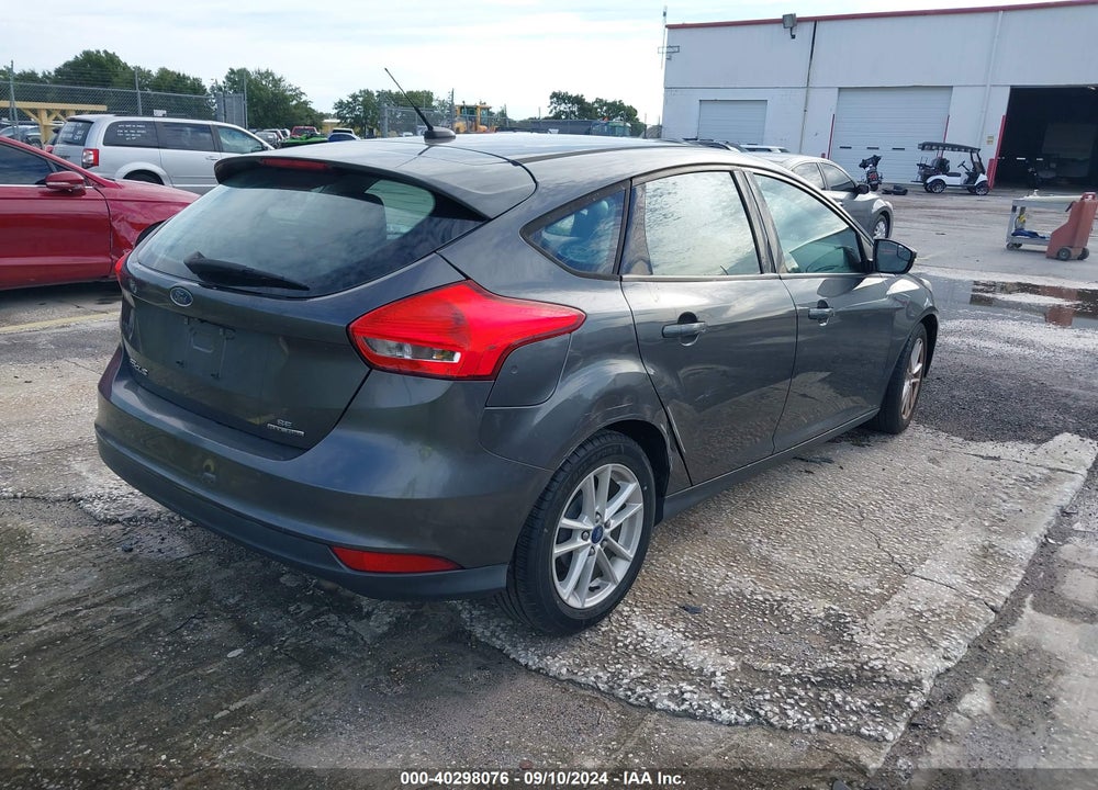2015 FORD FOCUS SE VIN: 1FADP3K25FL215285