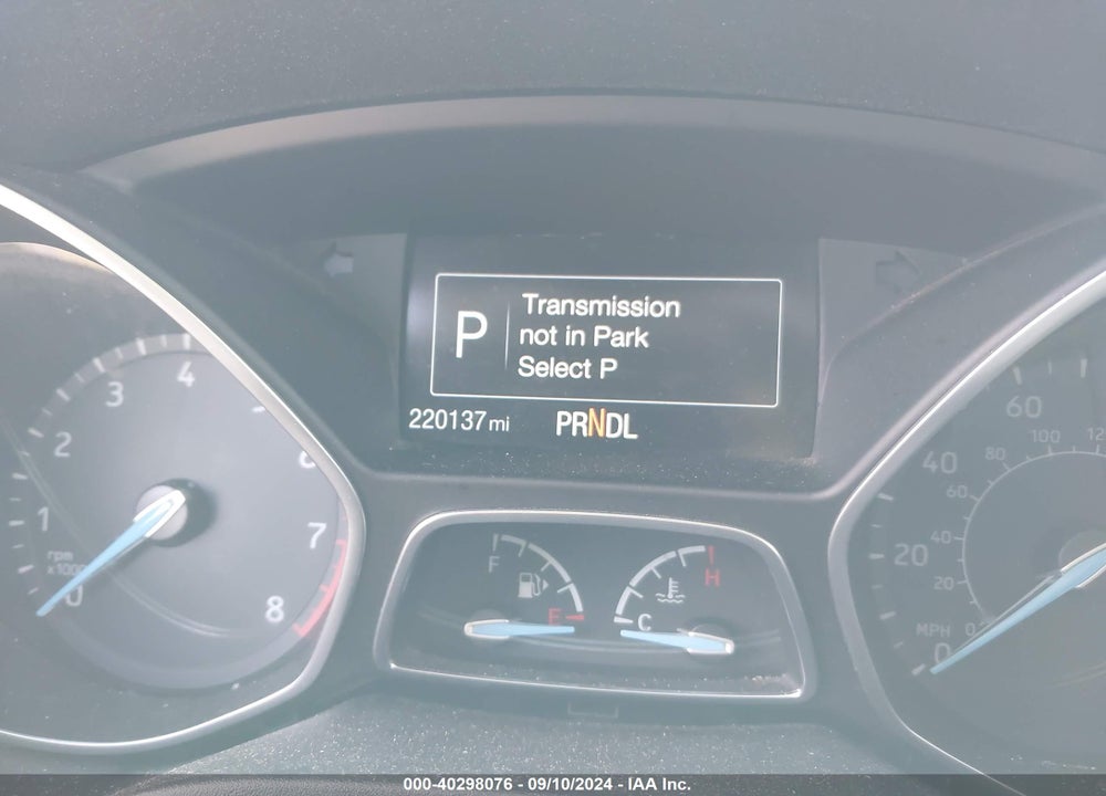2015 FORD FOCUS SE VIN: 1FADP3K25FL215285