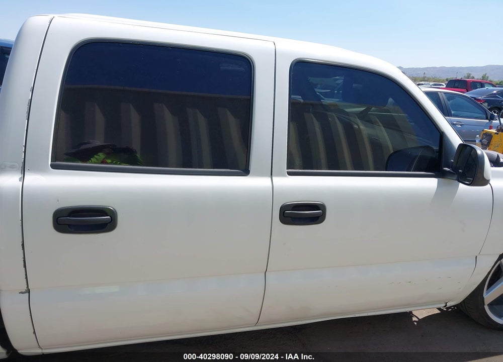 2004 CHEVROLET SILVERADO 1500 LS VIN: 2GCEC13T841370566