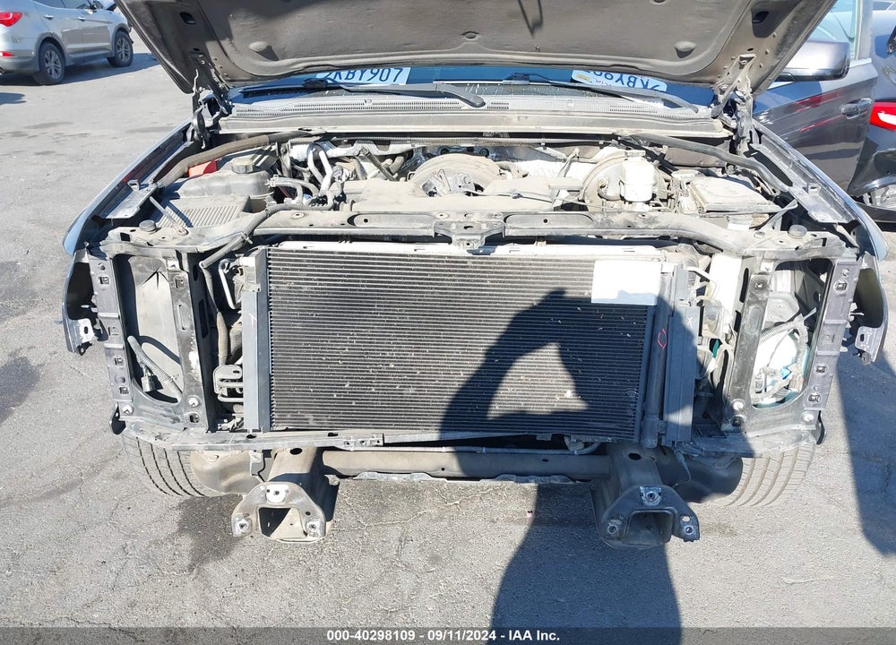 2015 CHEVROLET SUBURBAN 1500 LT VIN: 1GNSCJKC7FR277723