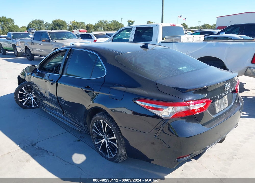 2019 TOYOTA CAMRY SE VIN: 4T1B11HK2KU786358