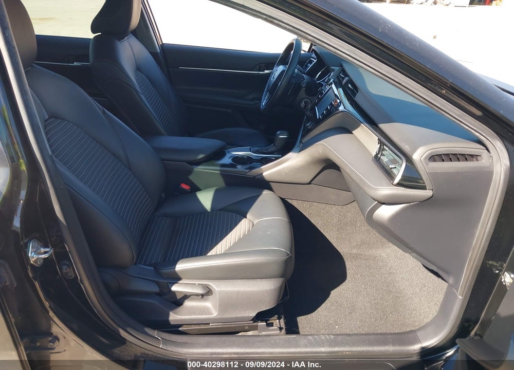 2019 TOYOTA CAMRY SE VIN: 4T1B11HK2KU786358