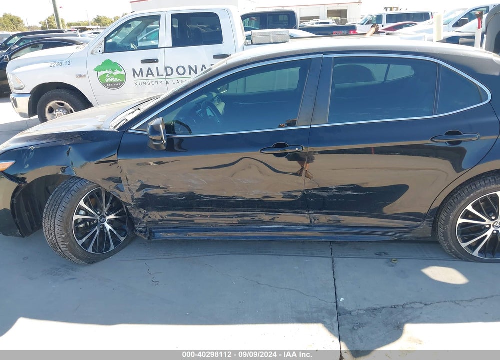 2019 TOYOTA CAMRY SE VIN: 4T1B11HK2KU786358