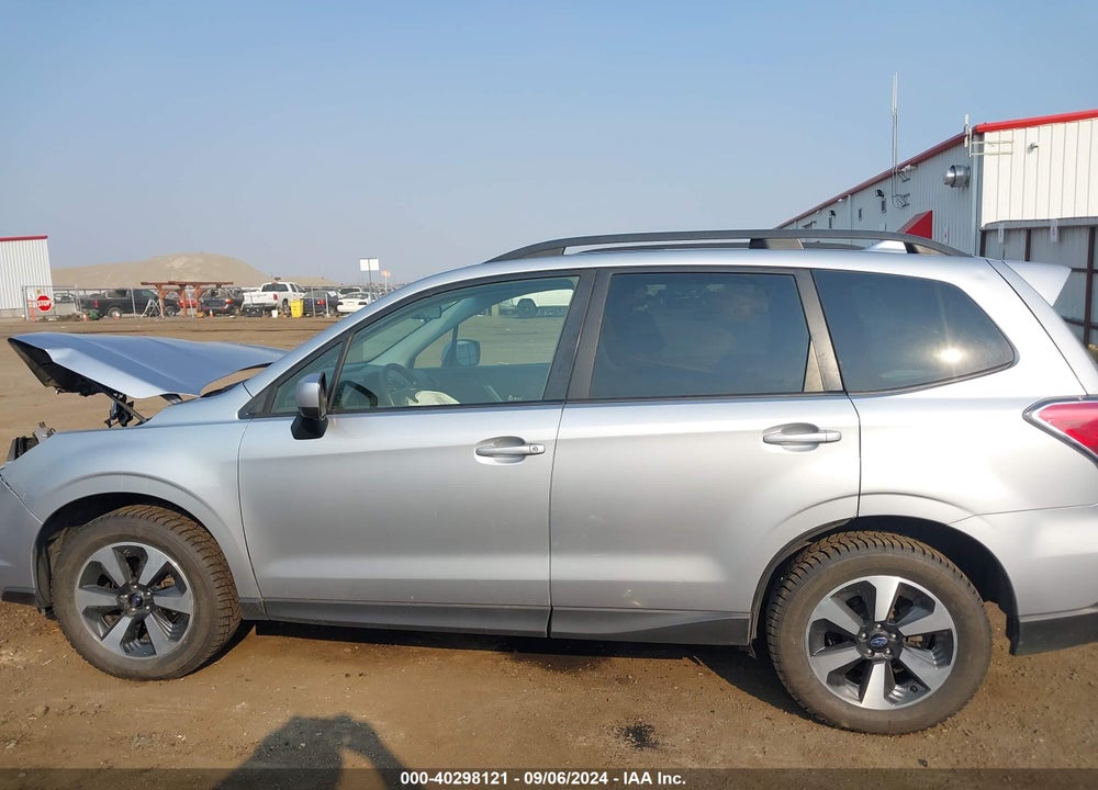 2018 SUBARU FORESTER 2.5I PREMIUM VIN: JF2SJAEC0JH442022