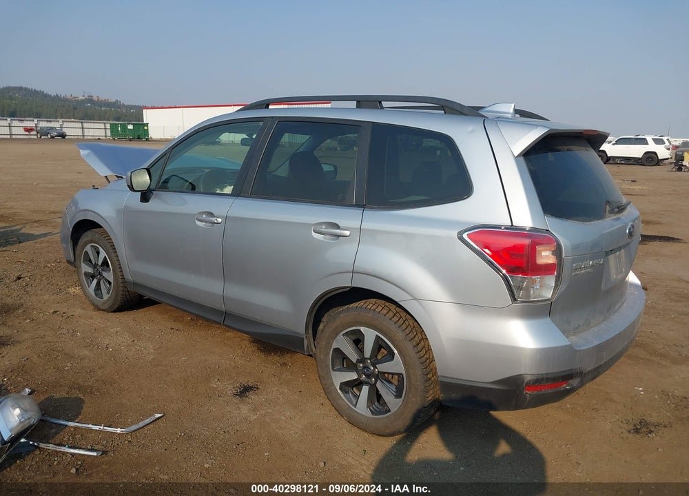 2018 SUBARU FORESTER 2.5I PREMIUM VIN: JF2SJAEC0JH442022