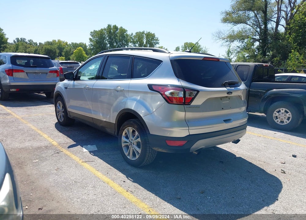 2017 FORD ESCAPE SE VIN: 1FMCU9GD8HUC77638